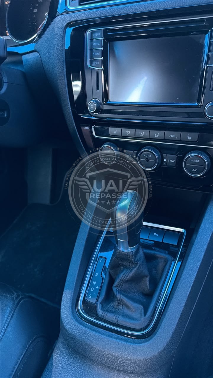 VW Jetta Higline foto 14