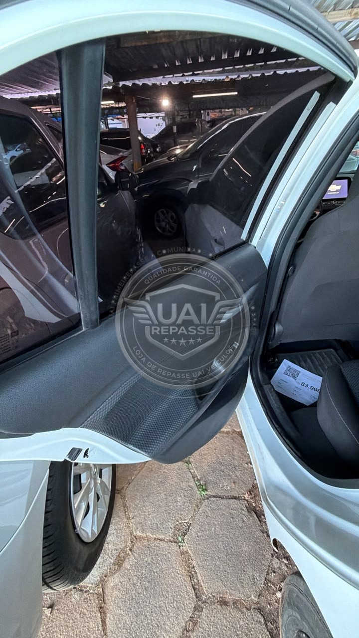 CHEV/ÔNIX HATCH foto 12