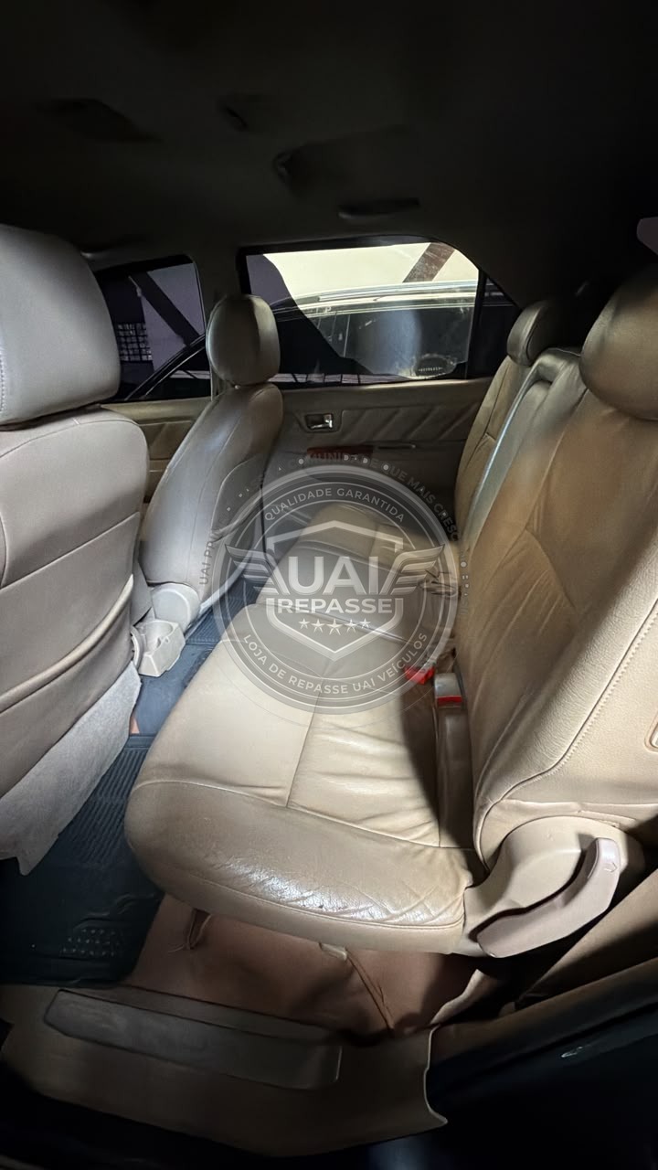 Toyota Hilux SW4 SRV foto 18