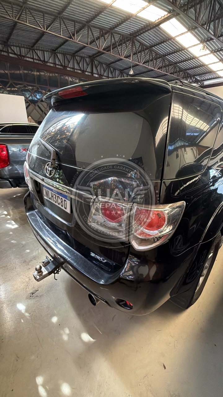 Toyota Hilux SW4 SRV foto 3