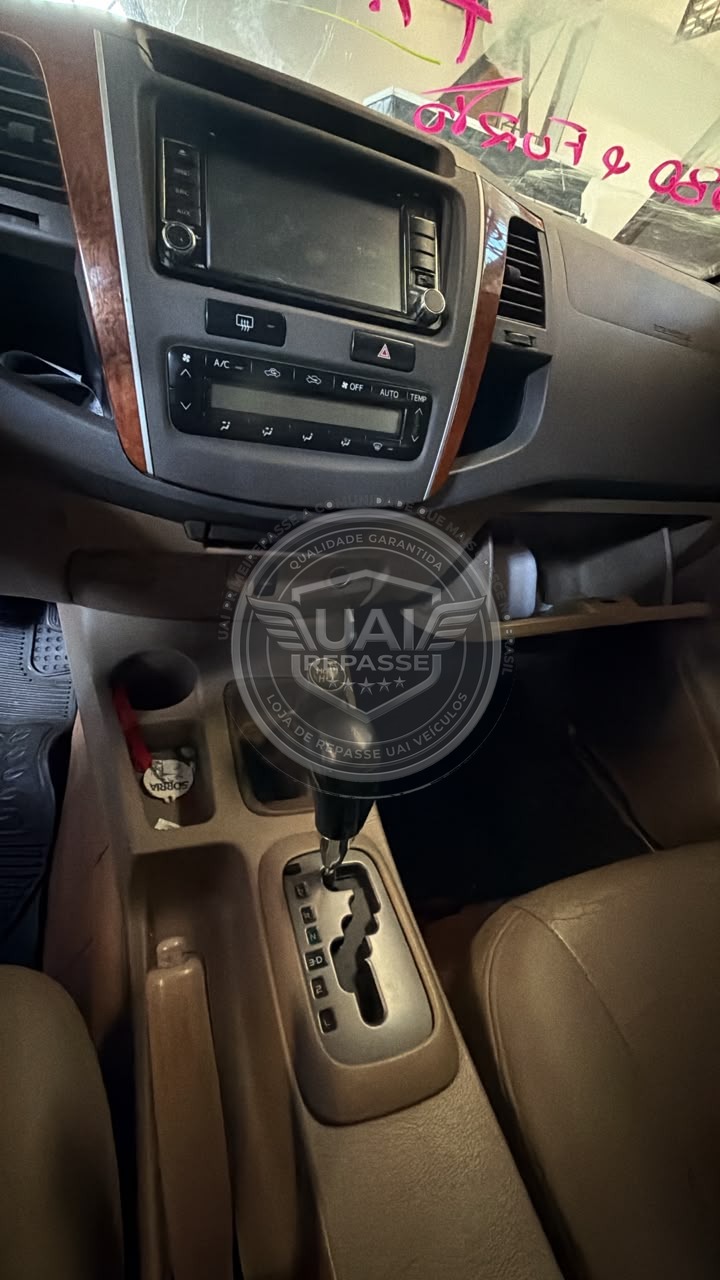 Toyota Hilux SW4 SRV foto 16