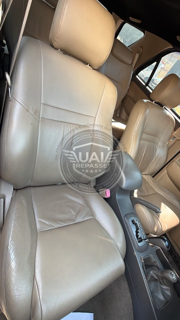 Toyota - Hilux SW4 SRV - Blindada foto 22