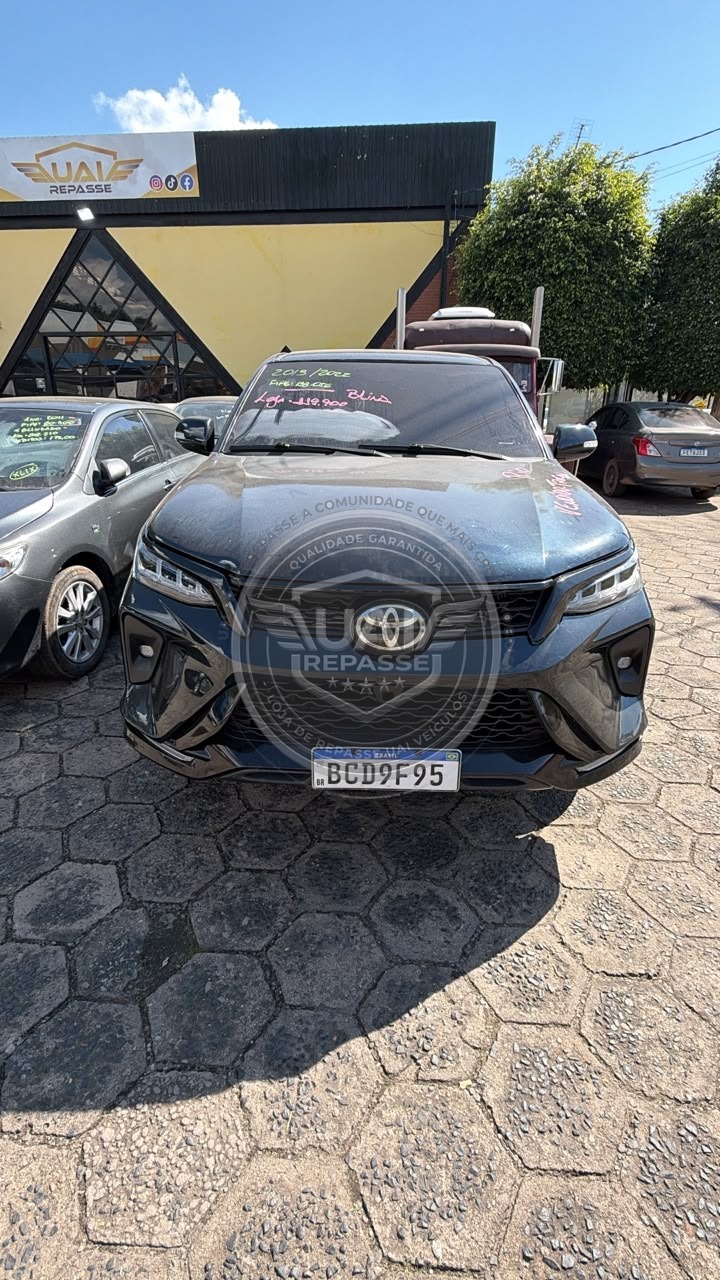 Toyota - Hilux SW4 SRV - Blindada foto 1